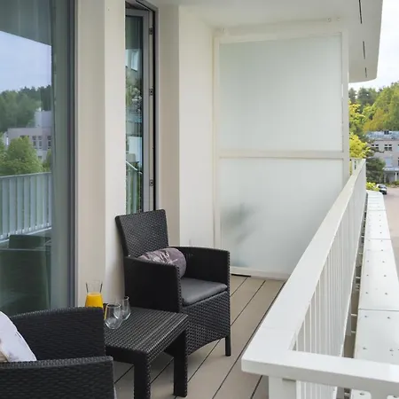 Apartamento Redlowo & 2 Bedrooms & Parking By Renters Gdynia