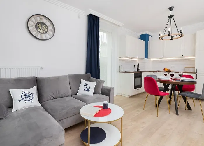 Redlowo & 2 Bedrooms & Parking By Renters