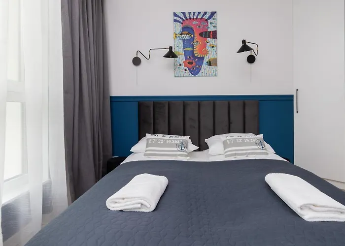 Redlowo & 2 Bedrooms & Parking By Renters Apartamento Gdynia